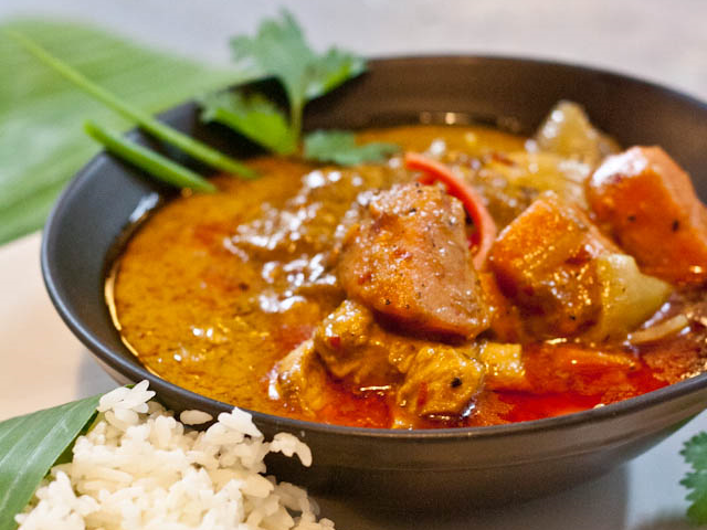 Massaman Curry: Thailand's Flavorful Delight